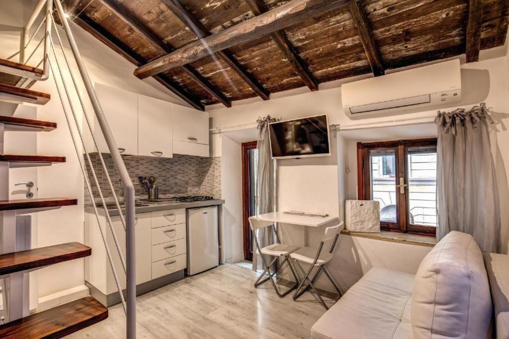 Moro Magenta 4 Casa E Appartamento Per Vacanze Рим Екстериор снимка